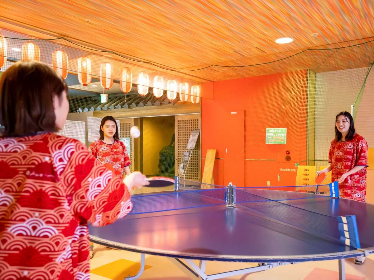 *【お祭りランド ゲームセンター(一例)】グループで楽しめる、ちょっと変わった卓球も♪