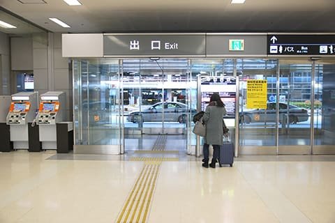 羽田空港国内線第1ターミナル南ウィング到着口