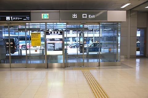 羽田空港国内線第1ターミナル北ウィング到着口